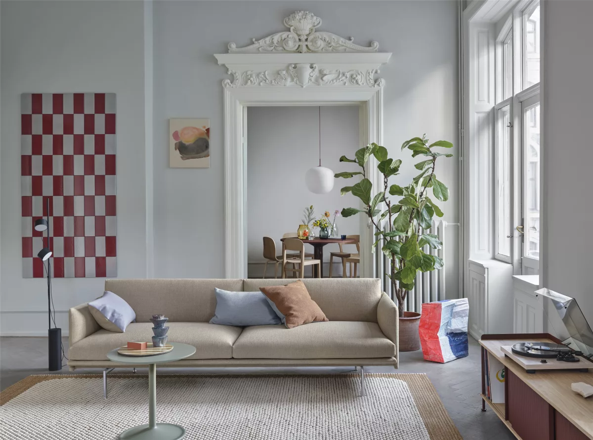 Muuto Canapé Outline -Trois places – aluminium poli