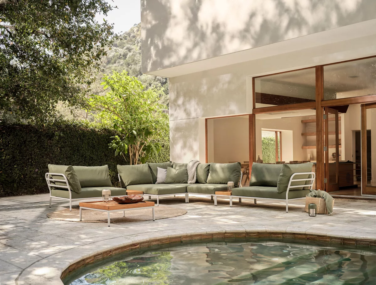 HOUE Canapé LEVEL 2 Cozy MUTED – Sunbrella Heritage Leaf