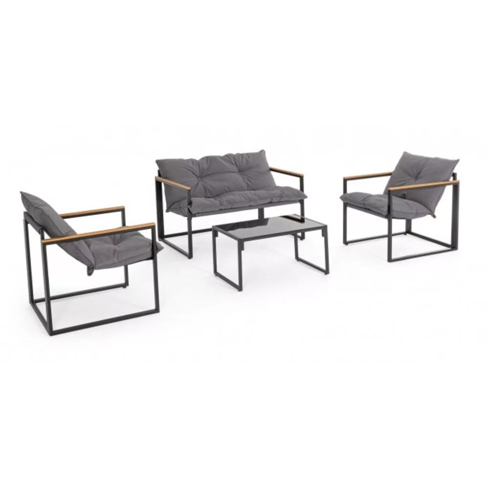 Salon avec 1 canapé, 2 fauteuils, 1 table basse en acier
